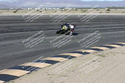 media/Jan-16-2026-CVMA Friday Practice (Fri) [[6f2bf47531]]/5-Racer 4-Trackday1/Session 2 (Bowl)/